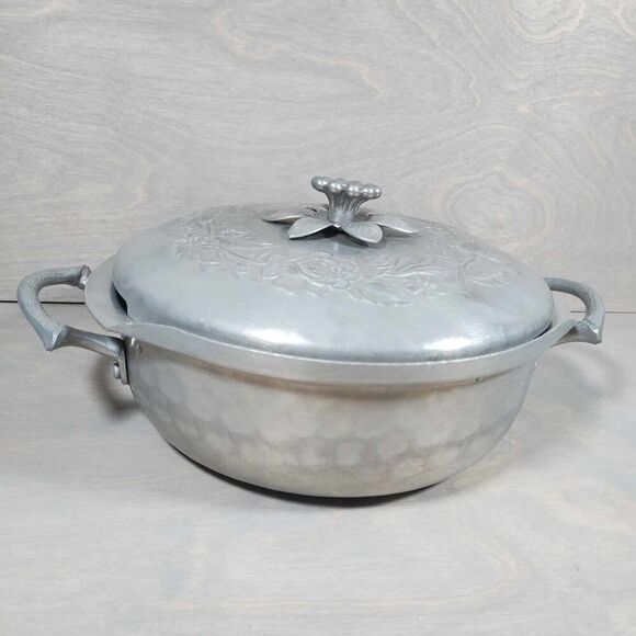Vintage EVERLAST Forged Aluminum 2 Covered Casserole Dish vintage flower‎ - Picture 1 of 16